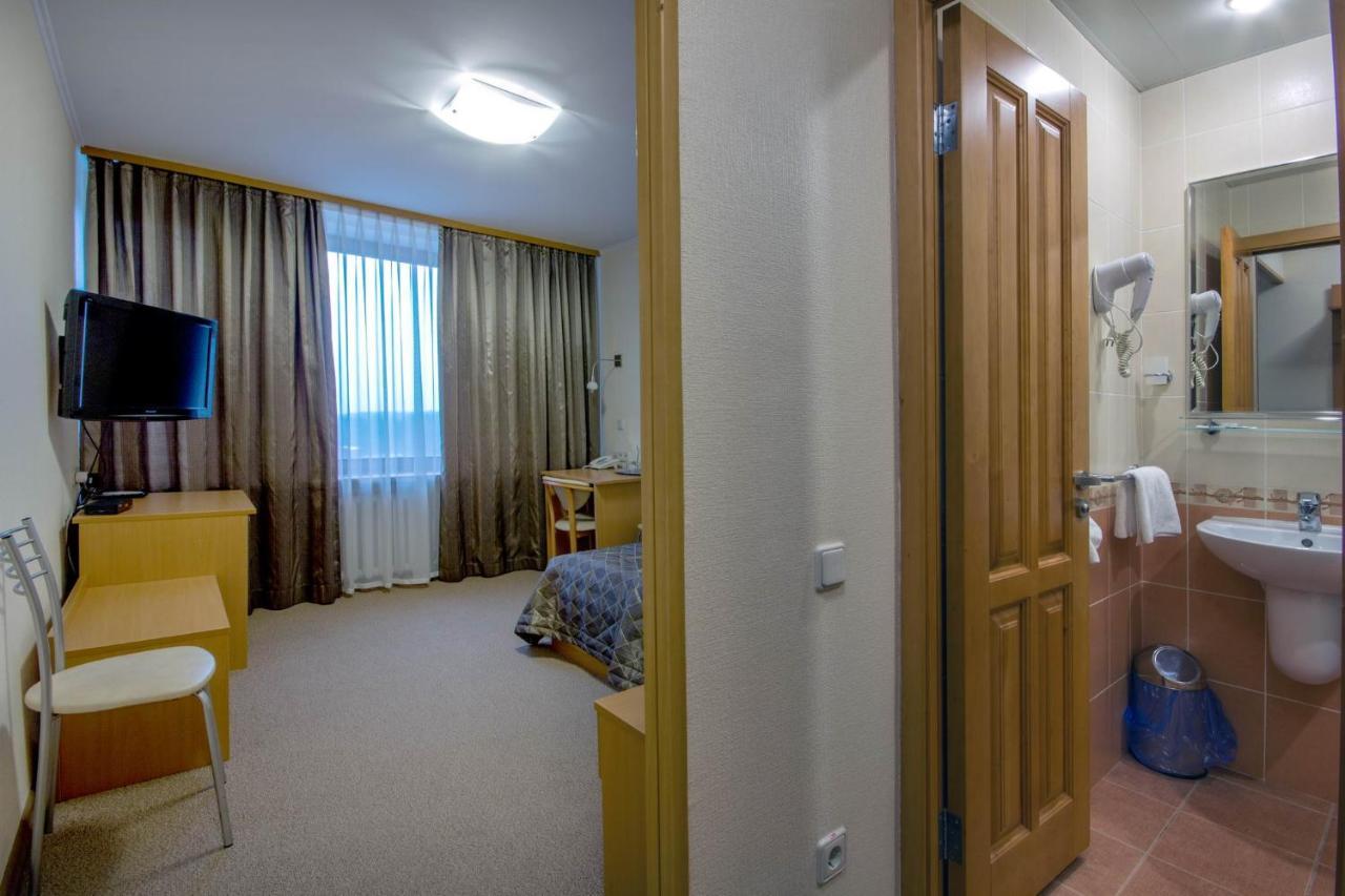 Tourist Hotel Minsk Buitenkant foto